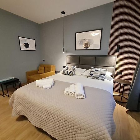 Lux Room 303 Zara Esterno foto