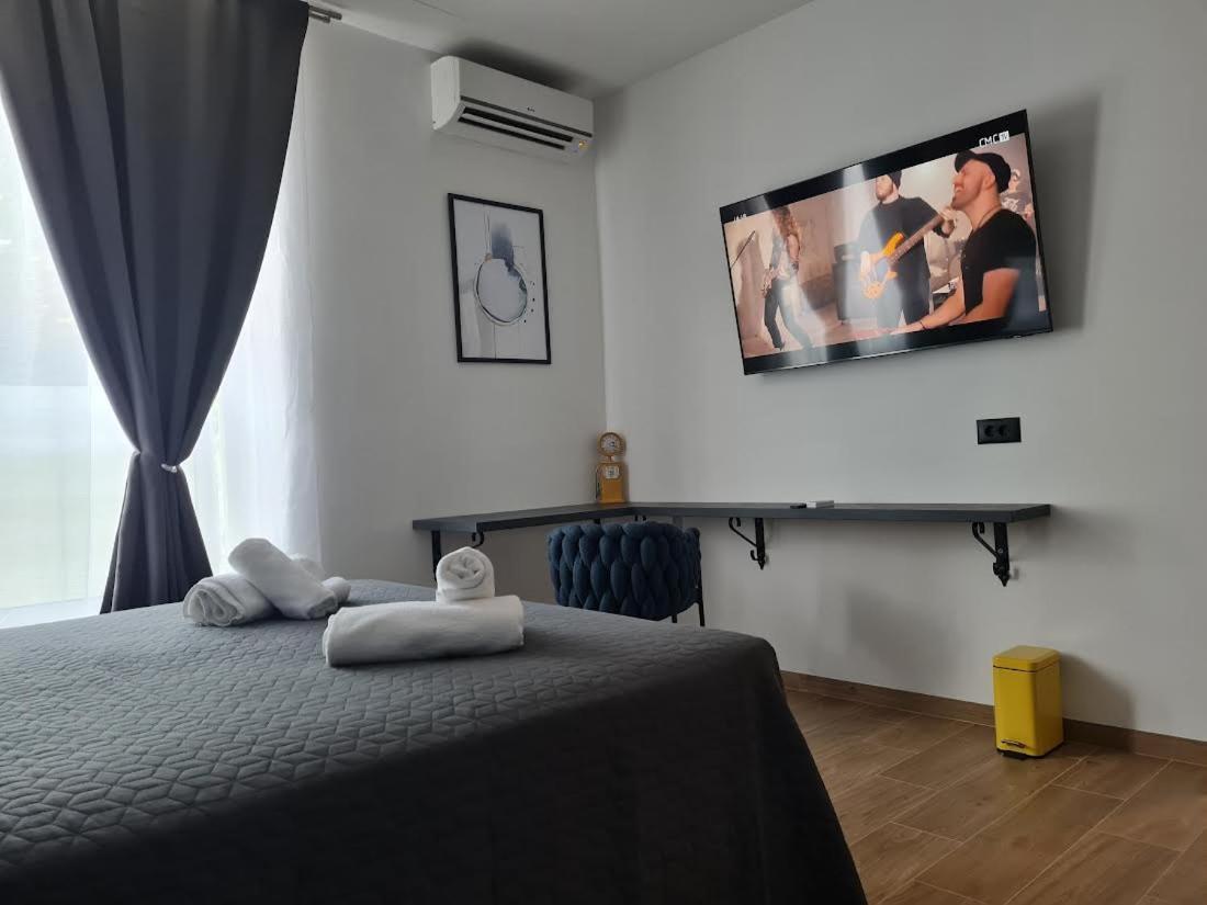 Lux Room 303 Zara Esterno foto